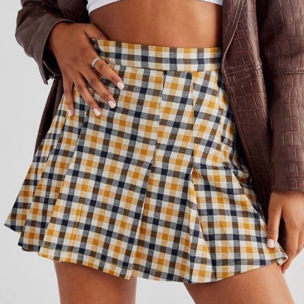 Free People Plaid yellow/black/white size 12 pleated